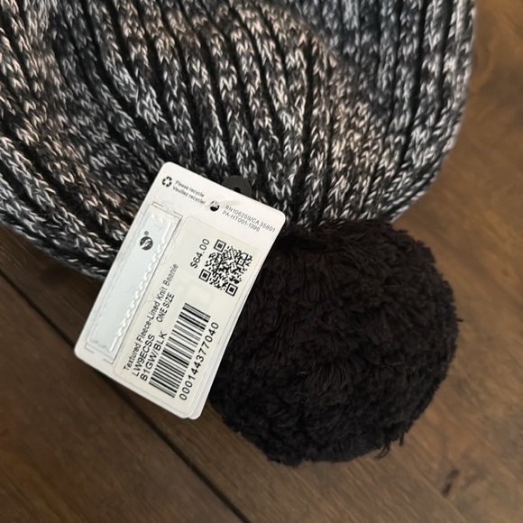 Lululemon Textured Beanie - Picture 5 of 7